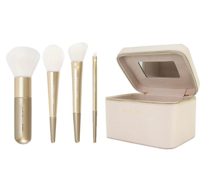 Nude by Nature Great Escape Luxe Travel Case Brush Set