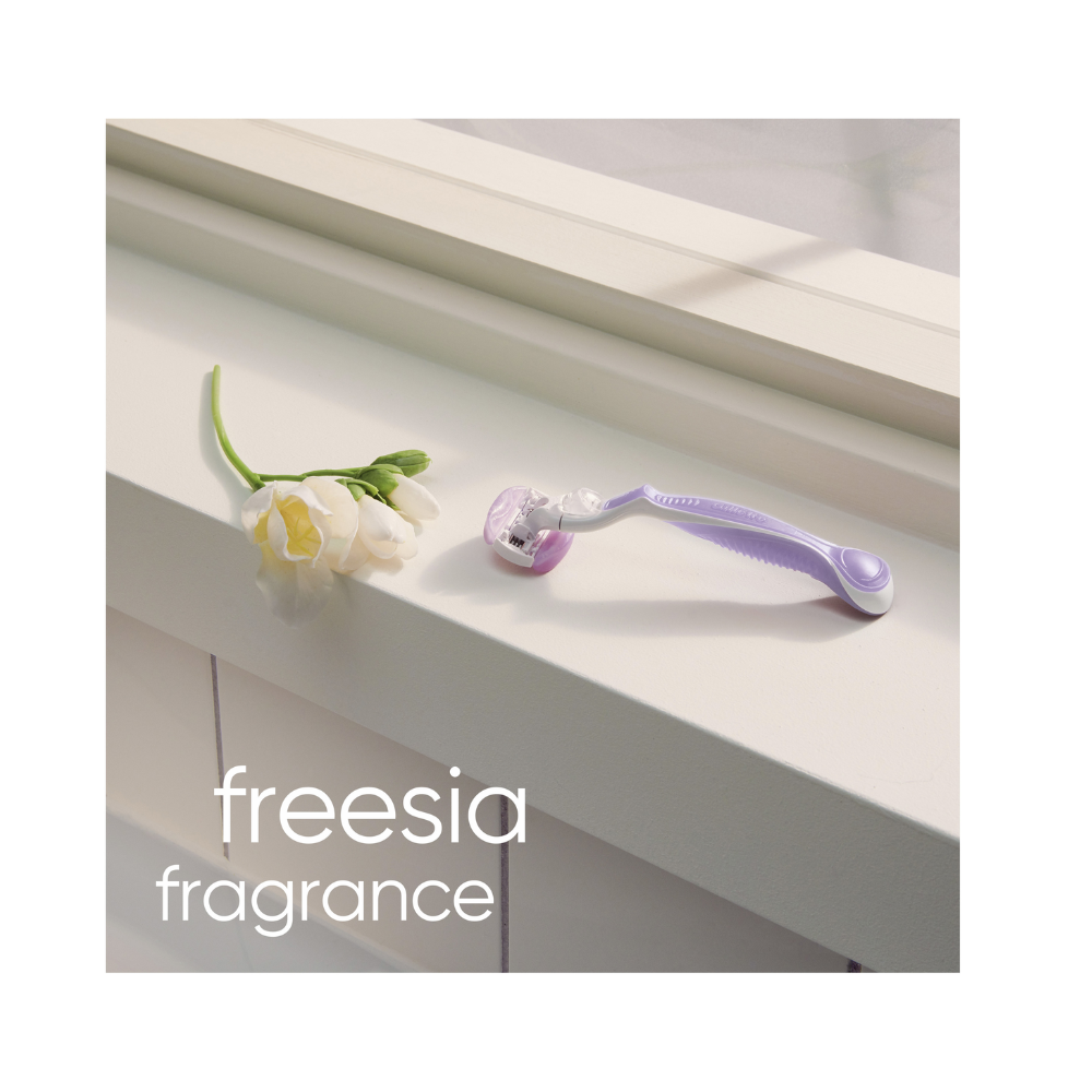 Gillette Venus Comfortglide Freesia Razor + 1 Refill Blade