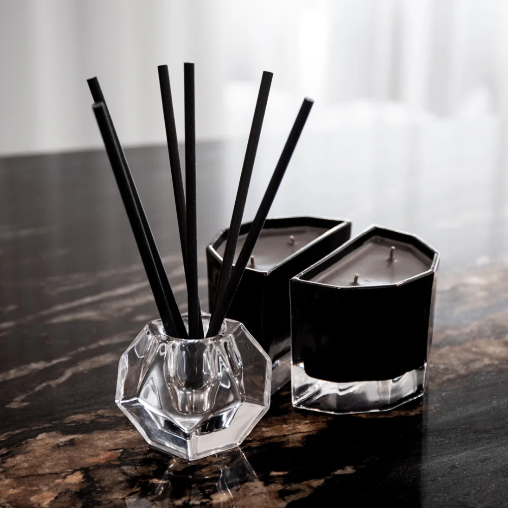 The Aromatherapy Co. Blend Petals Candle 280g