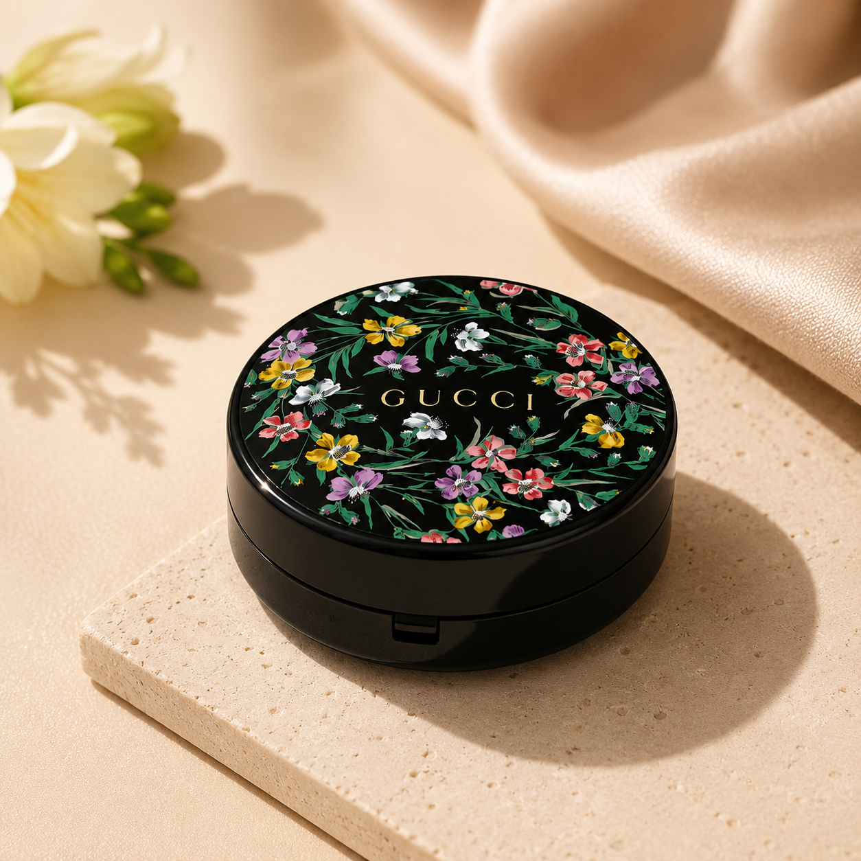 Gucci Eternite De Beaute Matte Cushion Foundation 14g - 8