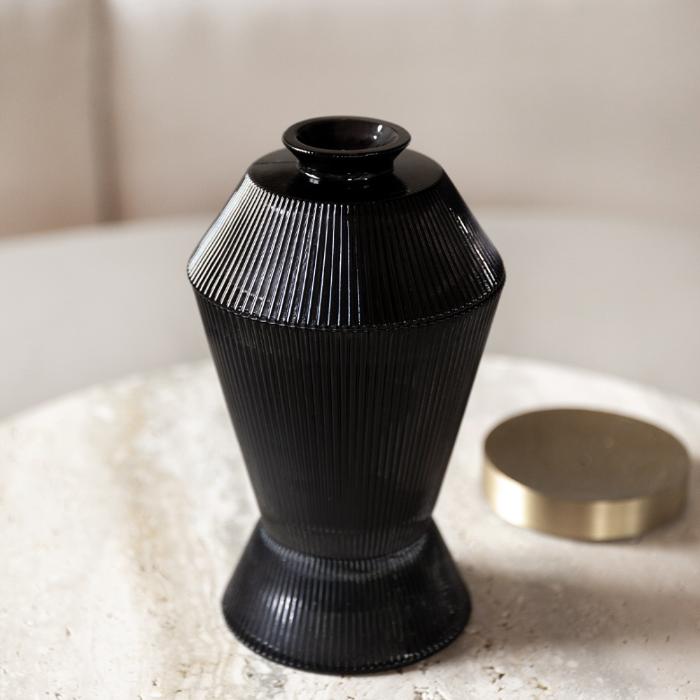 The Aromatherapy Co. Maison Candle 250g - Vanilla & Cardamon