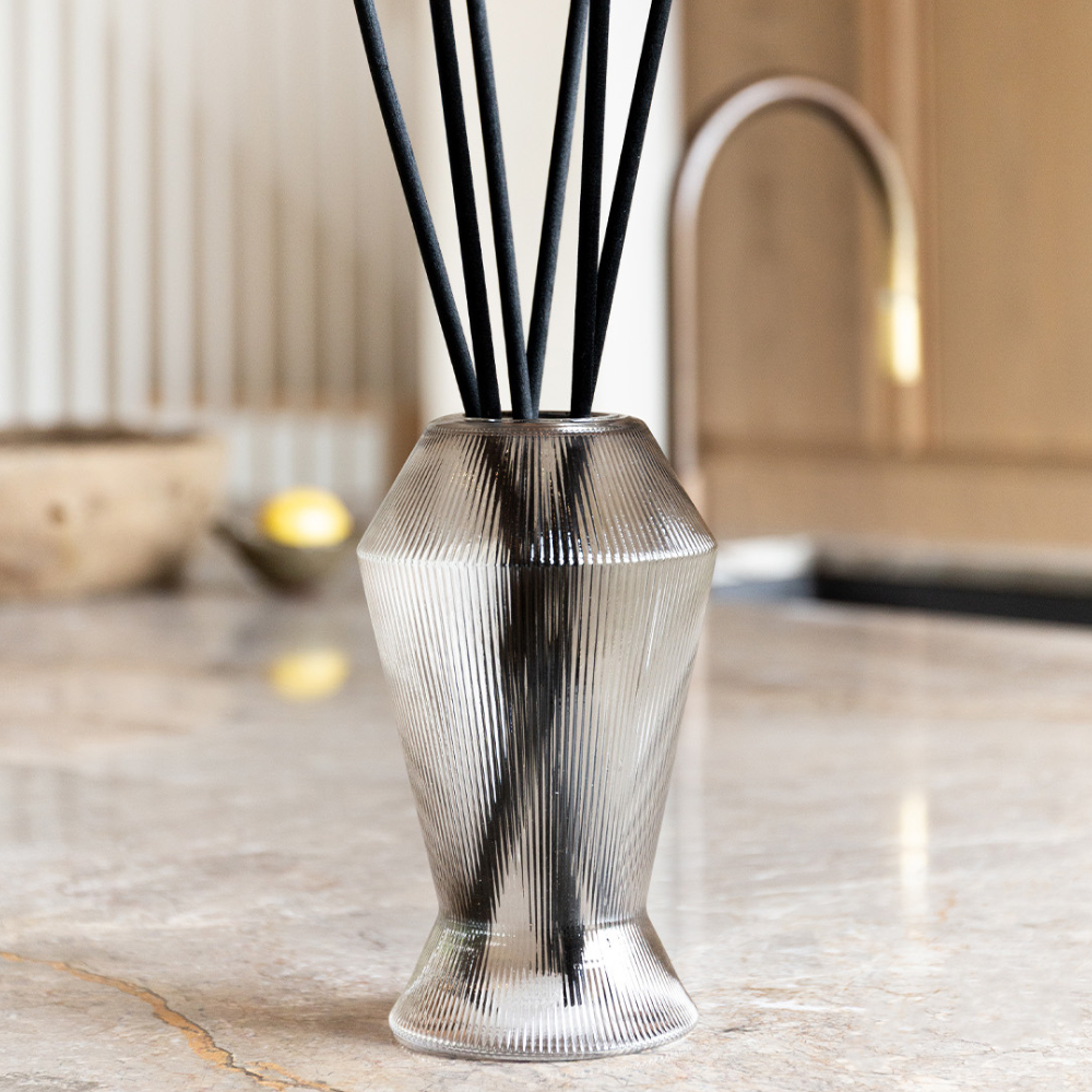 The Aromatherapy Co. Maison Diffuser 800mL - Citrus & Vetiver Woods